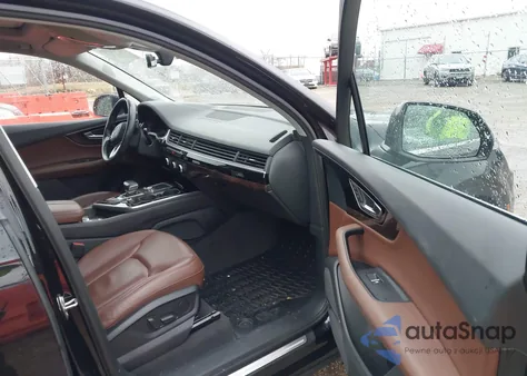 2018 Audi Q7 3.0T Premium из США, поврежденный, VIN WA1LAAF71JD045103